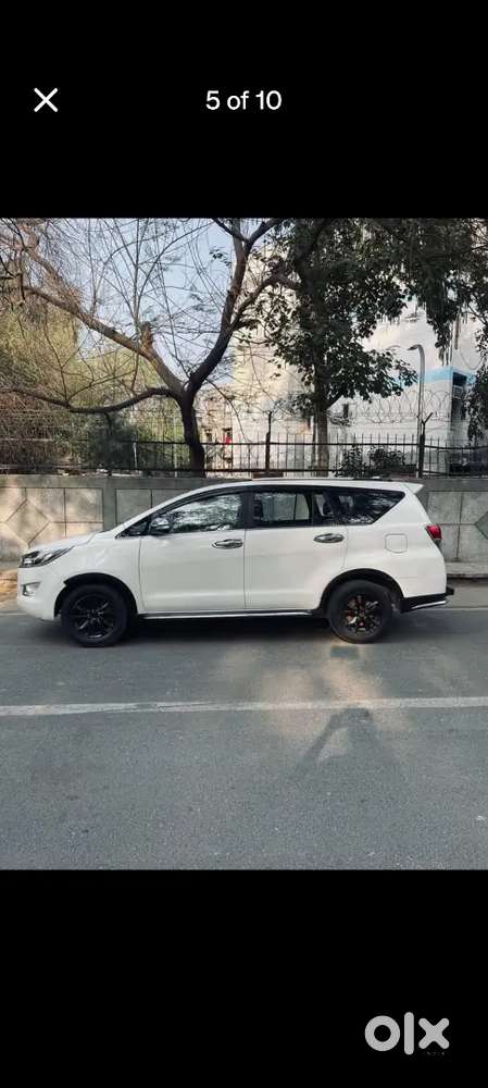 Toyota Innova Crysta 2017