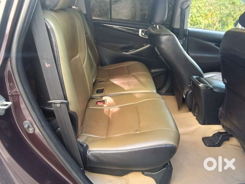 Toyota Innova Crysta 2.4 V 7 Str, 2017, Diesel