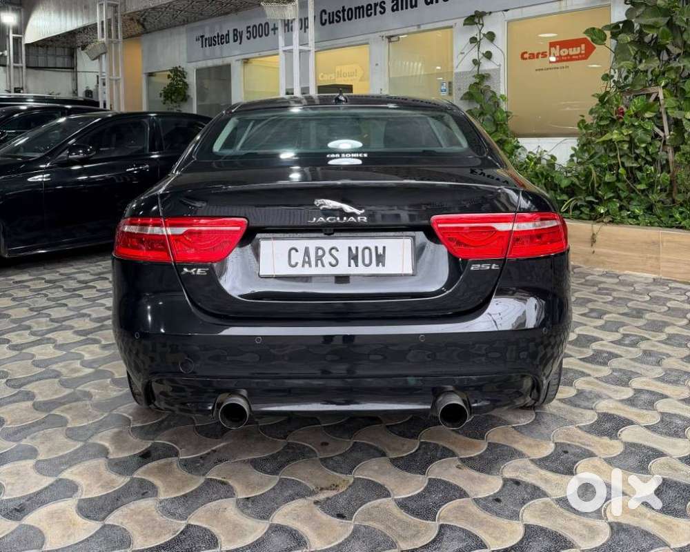 Jaguar Xe Portfolio, 2016, Petrol
