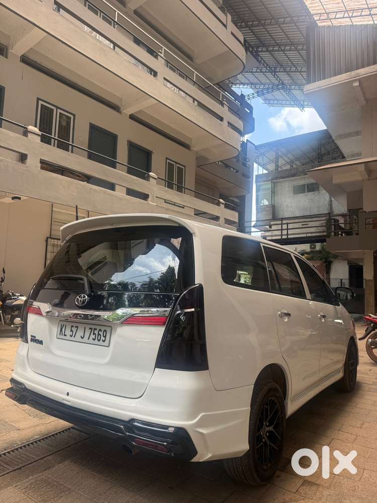 Toyota Innova Diesel 2014