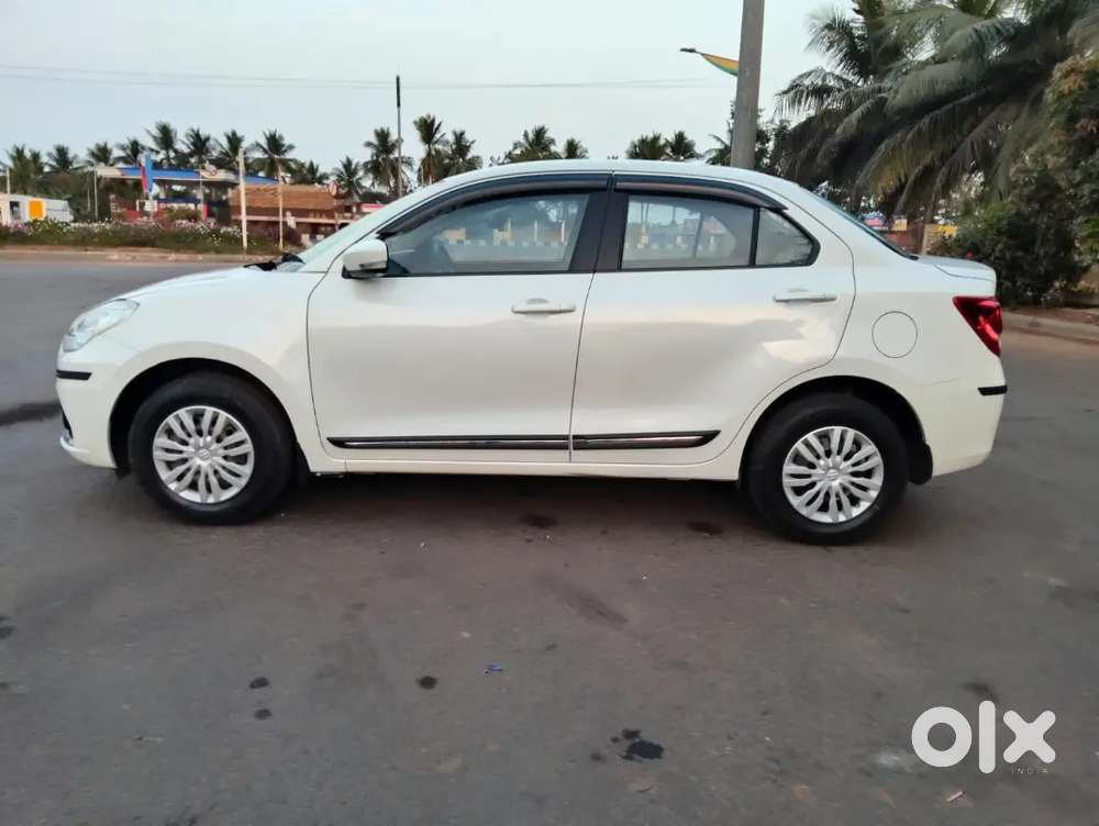 Maruti Suzuki Dzire 2021 Petrol 121500 Km Driven