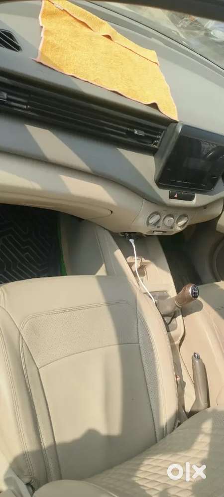 Maruti Ertiga Vxi 2024 Gadi Bilkul New Condition Hai