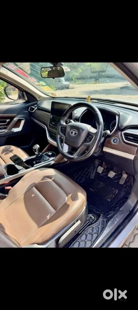 Tata Harrier Xz, 2019 Model Silver Colour Car It Is In Very Good Condi