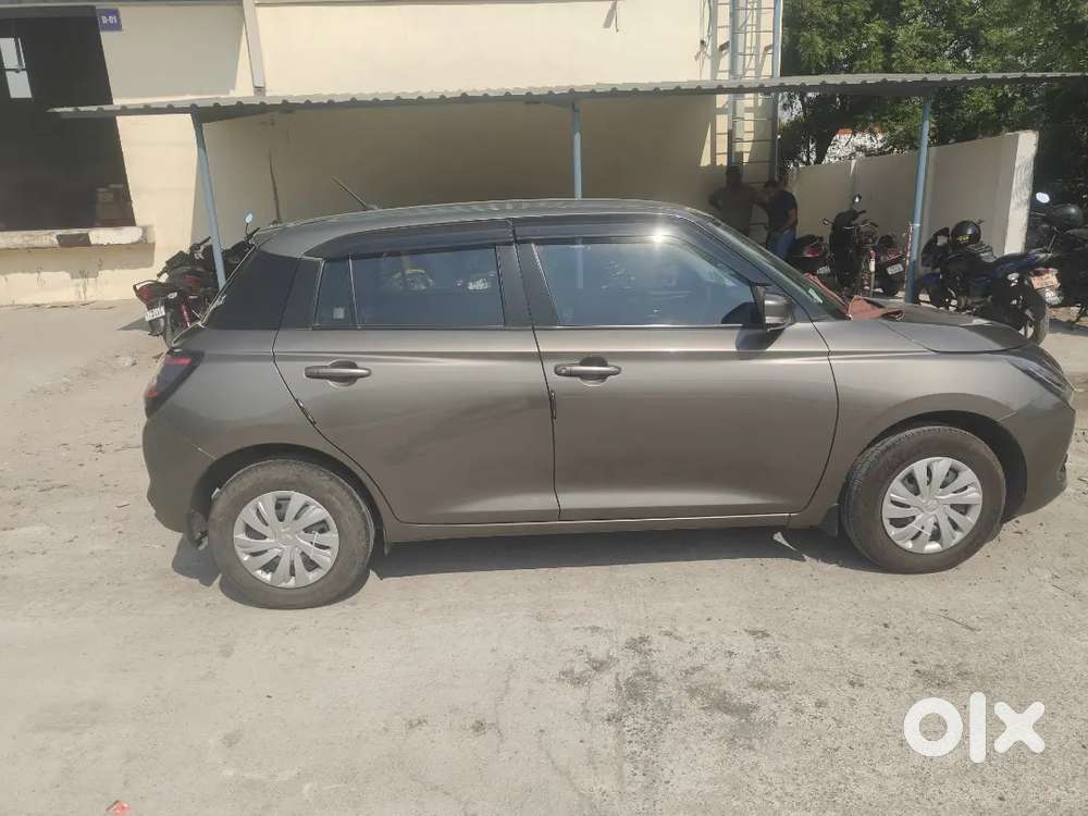 Maruti Swift 2025 Petrol 22000 Km Driven, Automatic