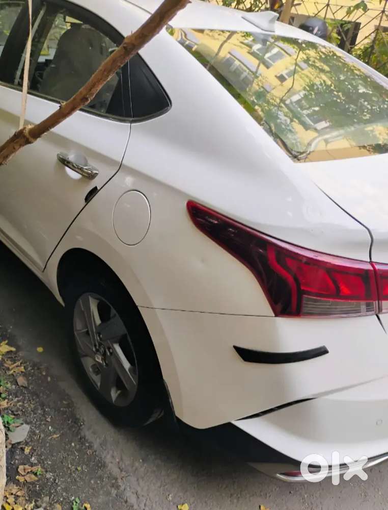 Hyundai Verna 2022 Petrol 21565 Km Driven