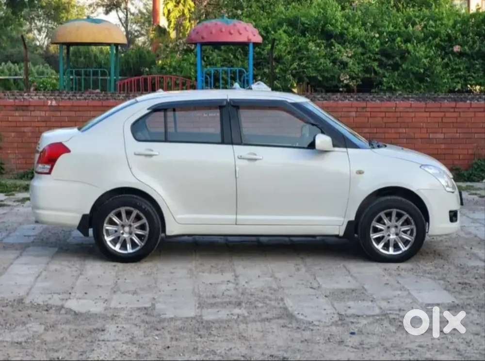 Maruti Suzuki Dzire 2010 Petrol