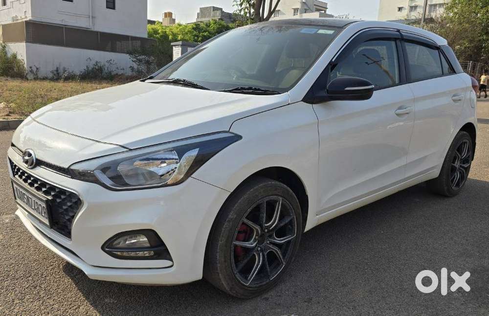 Hyundai I20 Sportz Plus Dual Tone, 2019, Petrol