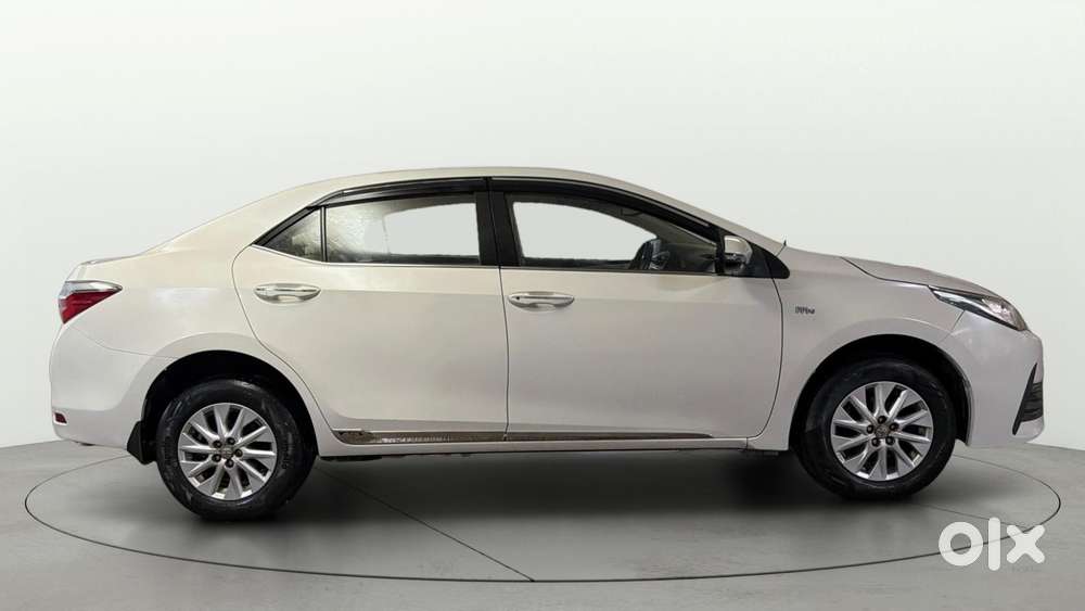 Toyota Corolla Altis 1.8 G Cvt, 2018, Petrol
