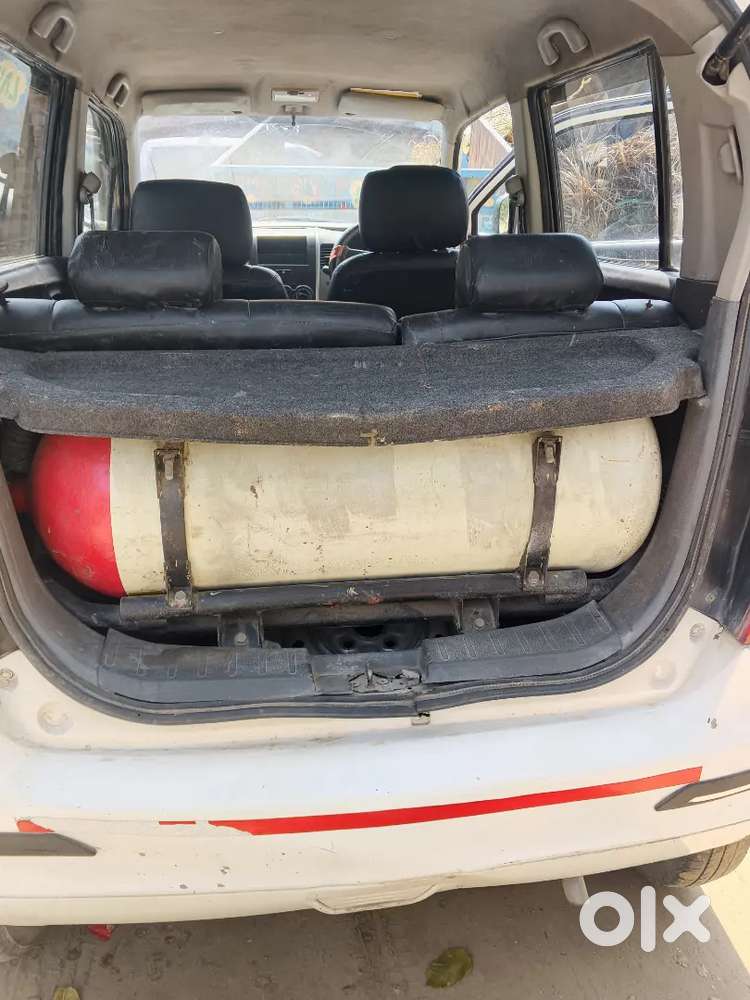 Wagonr Meganganj Mein Hai 2 Yanar Hai Cng Company Fited Hai