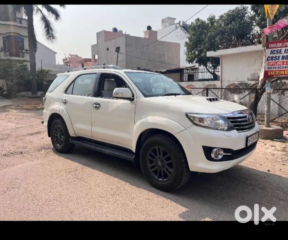 Toyota Fortuner 2016 Diesel 50000 Km Driven