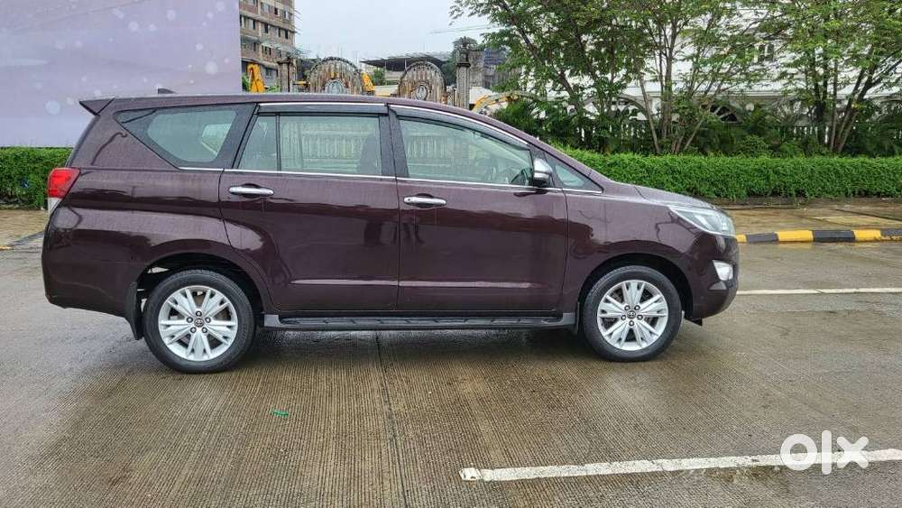 Toyota Innova Crysta 2.8z Automatic, 2016, Diesel
