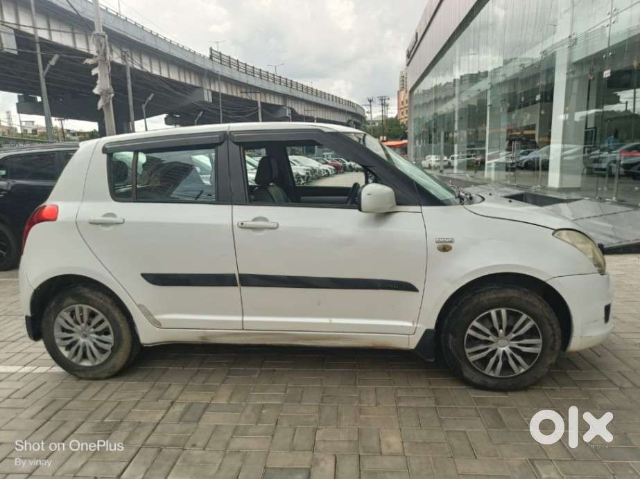 Maruti Suzuki Swift Vdi Bsiv, 2010, Diesel