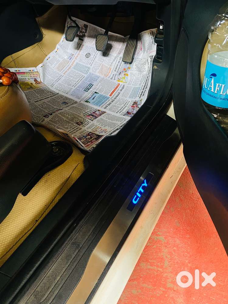 Honda City 1.5 V 2015