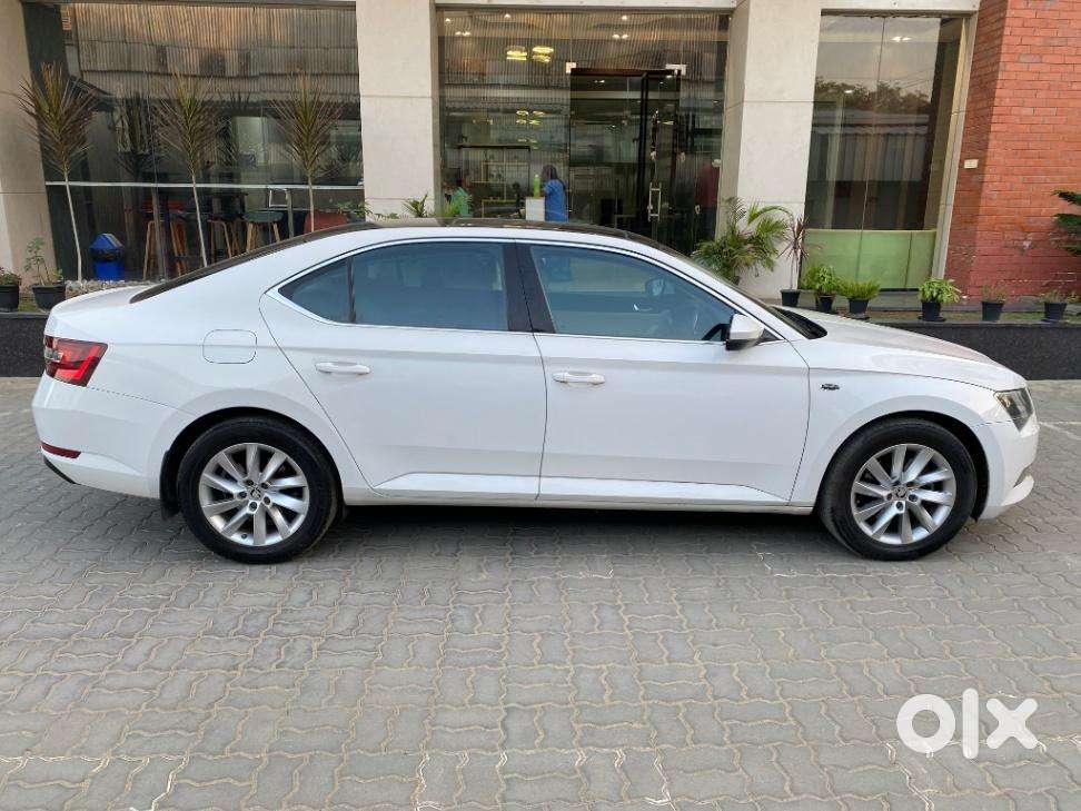 Skoda Superb Lk 2.0 Tdi At, 2016, Diesel