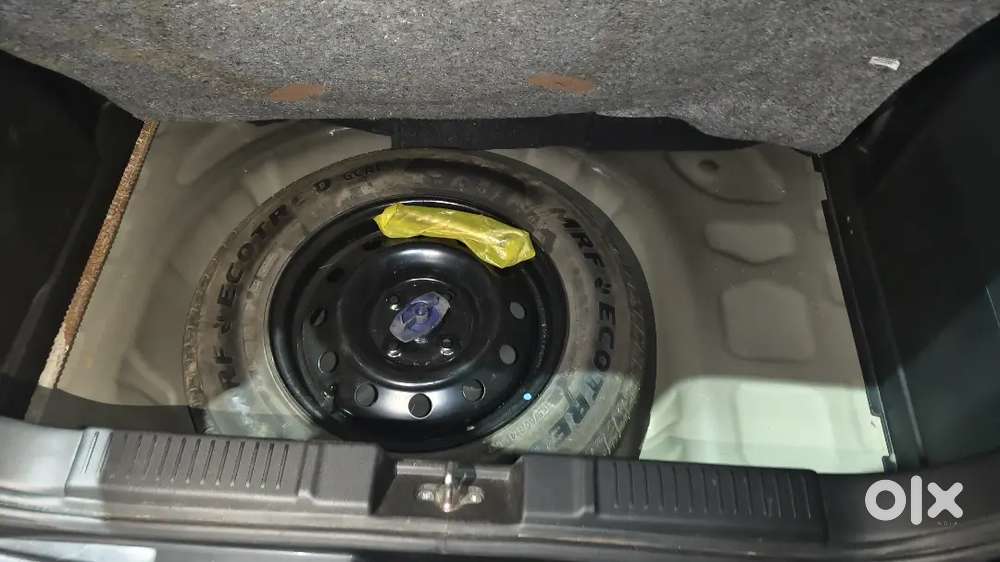 Maruti Suzuki Swift Vxi Petrol 2026