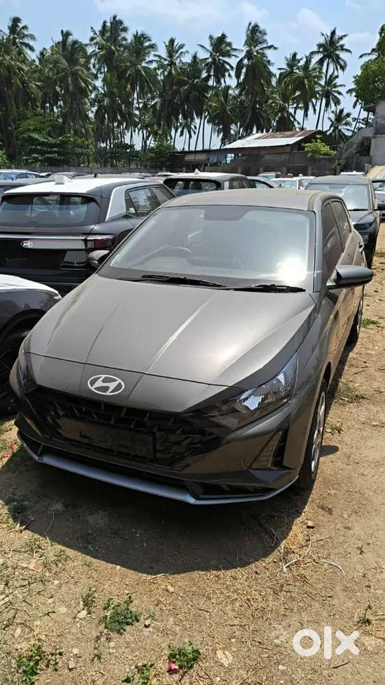 Hyundai I20  ₹50,000 Offer Benefits &  Great Deal!