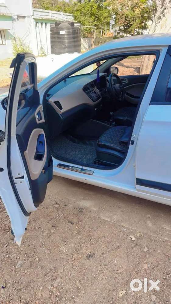 Hyundai Elite I20 2015 Petrol 97000 Km Driven
