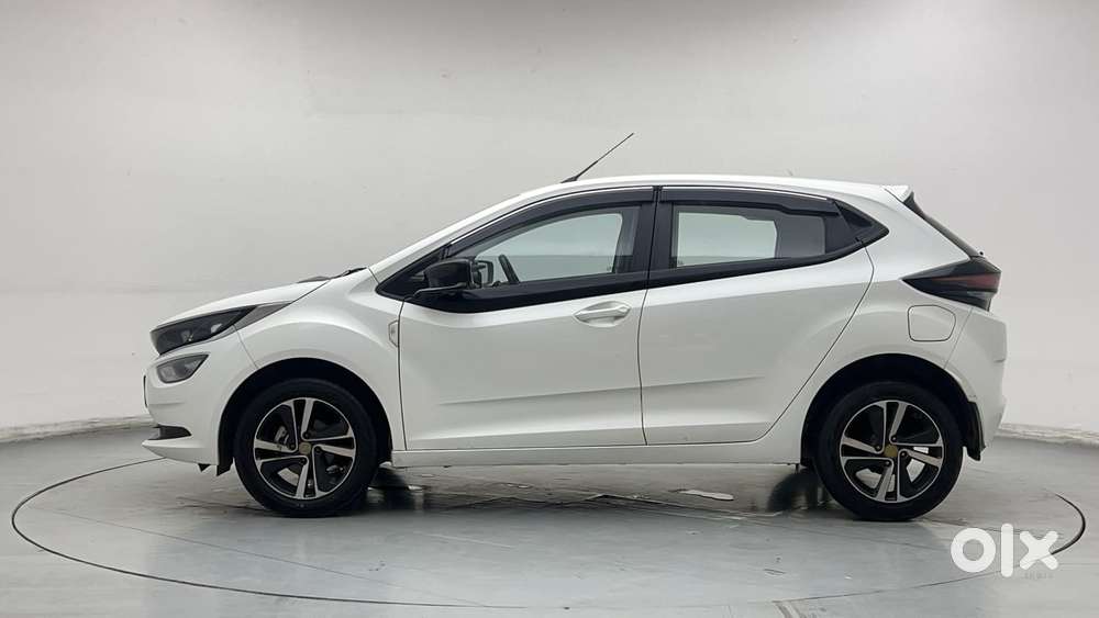 Tata Altroz Xza Petrol, 2022, Petrol