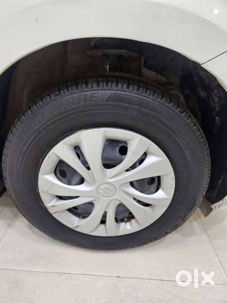 Maruti Suzuki Swift Vxi + Manual, 2023, Petrol