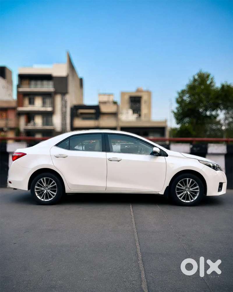 Toyota Corolla Altis 2015 Automatic