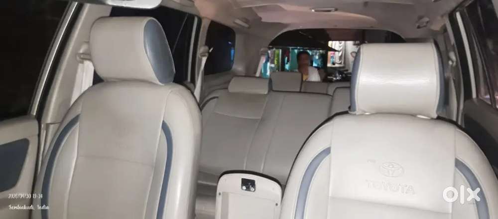 Toyota Innova 2.5 G1 2012