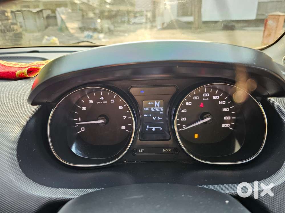 Tata Tiago 1.2 Revotron Xza, 2018, Petrol
