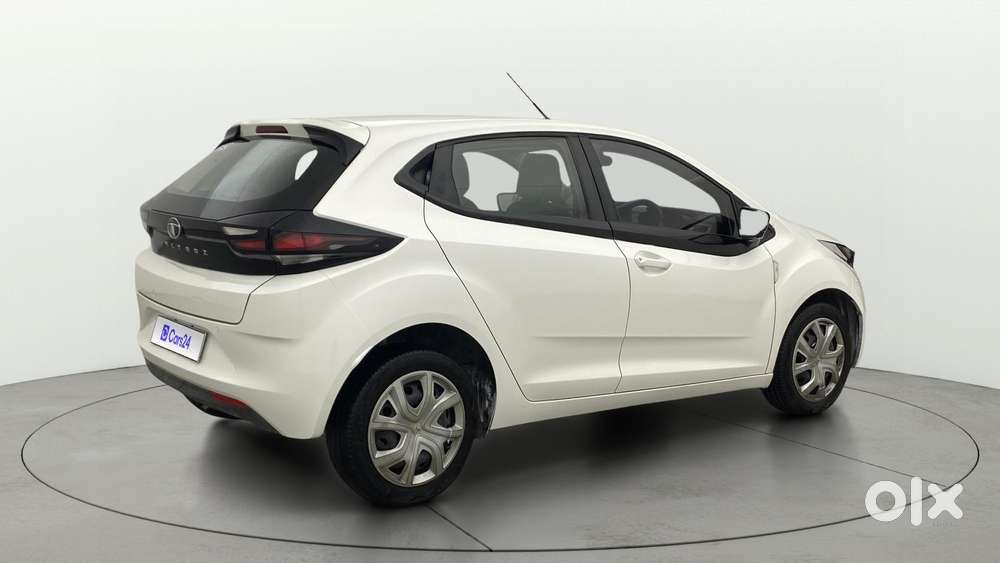 Tata Altroz 1.2 Xm Plus, 2022, Petrol