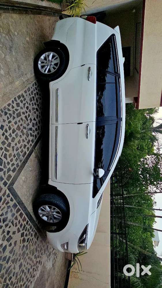 Toyota Innova Crysta 2020