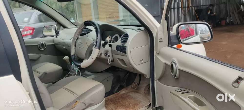 Mahindra Quanto 1.5 C8 2012 ,