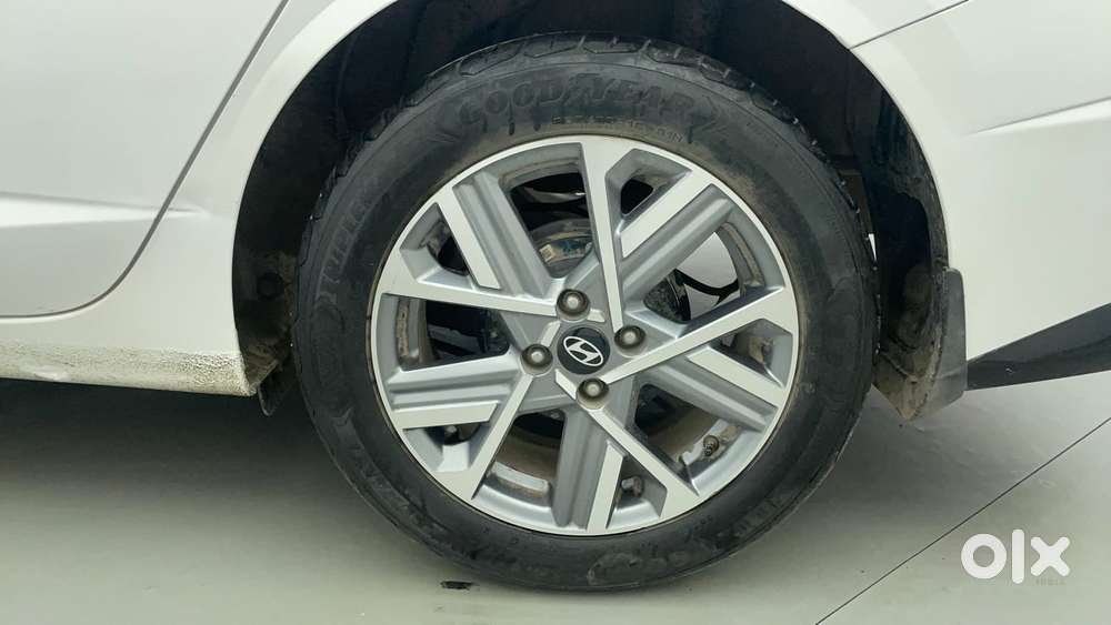 Hyundai Verna 1.5 Sx (o) Vtvt Ivt, 2023, Petrol
