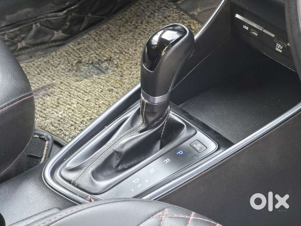 Hyundai I20 Sportz 1.2 Ivt, 2021, Petrol