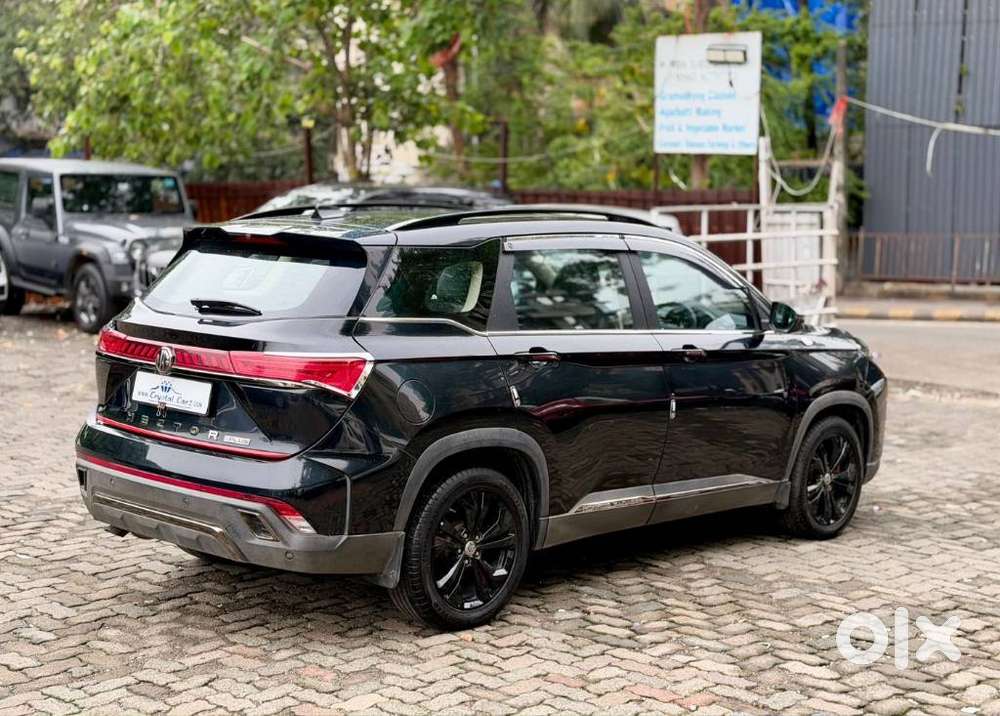 Mg Hector Plus Sharp Pro Blackstorm 1.5 Turbo Petrol Cvt 7 Str, 2024..