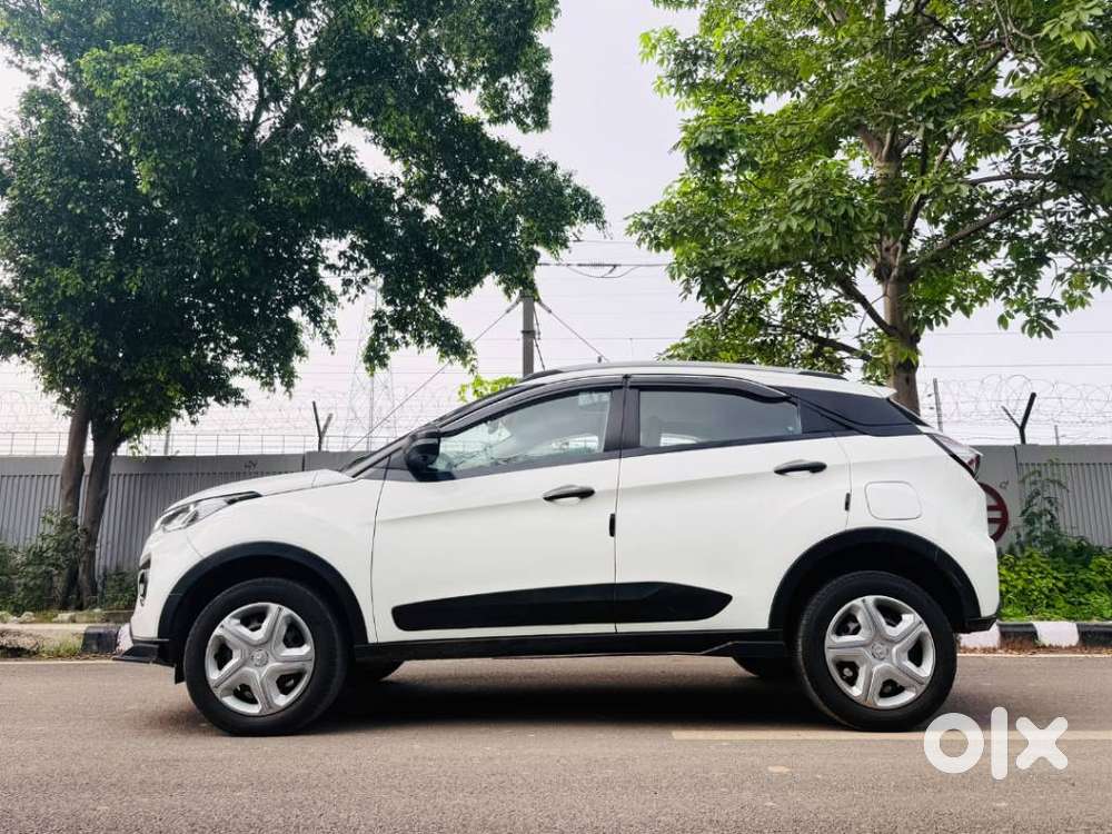 Tata Nexon 1.5 Revotorq Xm Plus (s), 2022, Petrol