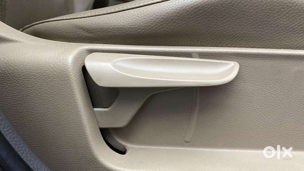 Volkswagen Vento 1.2 Tsi Highline Plus At, 2017, Petrol