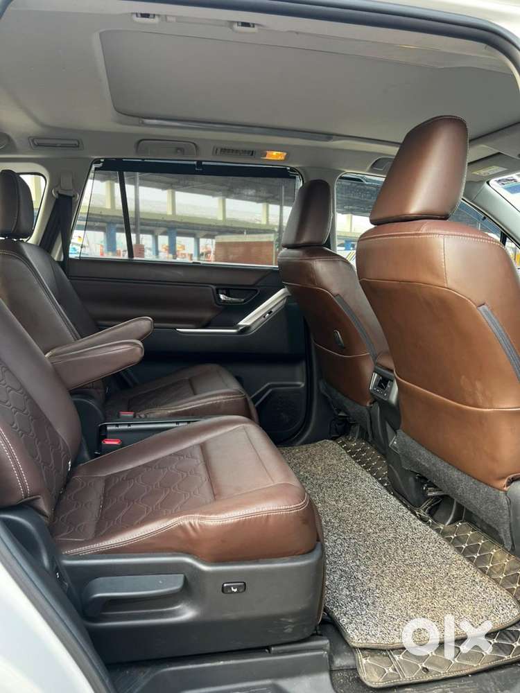 Toyota Innova Hycross 2024 Cng & Hybrids Well Maintained