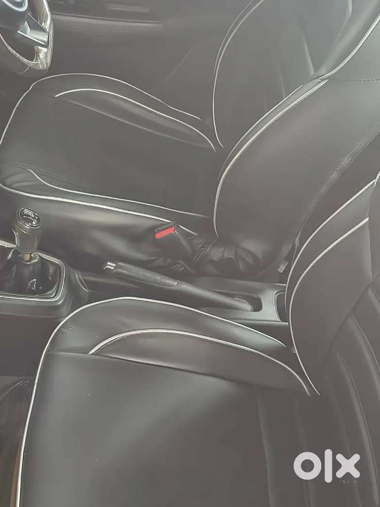 Maruti Suzuki Swift Vxi 2021