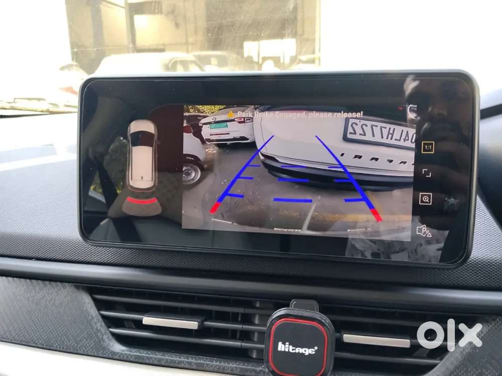 Nexon Pure Plus Sunroof Automatic