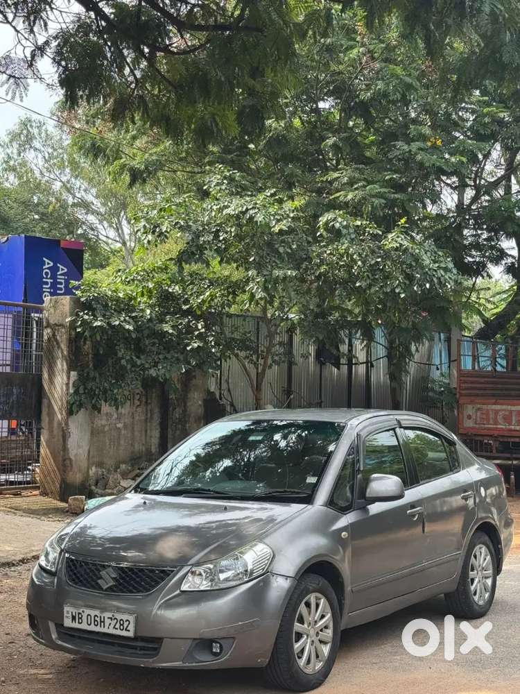 Maruthi Suzuki.  Swift Sx4