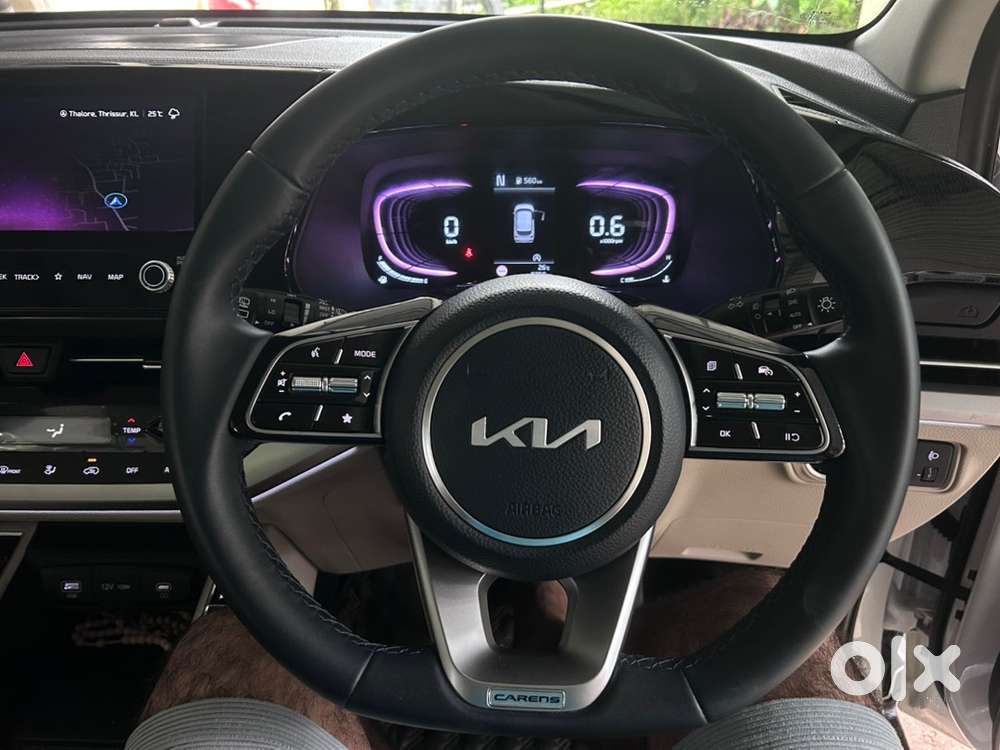 Kia Carens Petrol 2023
