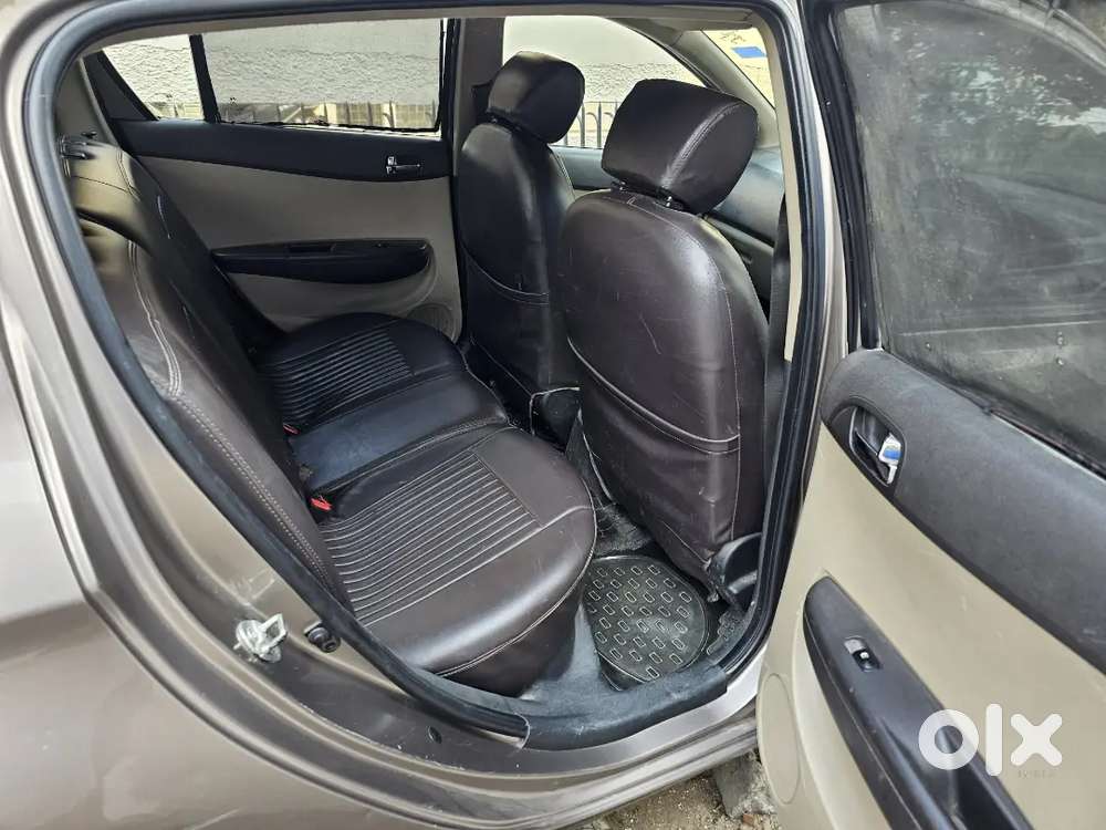 Hyundai I20 Sportz Petrol 2013