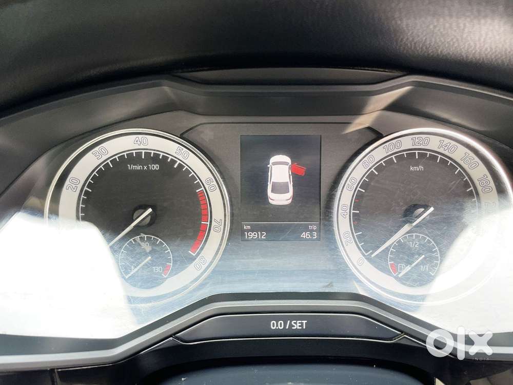 Skoda Superb 2.0 Tsi At L&k, 2020, Petrol