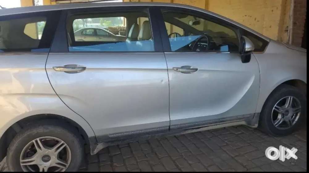 Mahindra Marazzo 62000 Km Driven, 2018, M6, 7 Seater