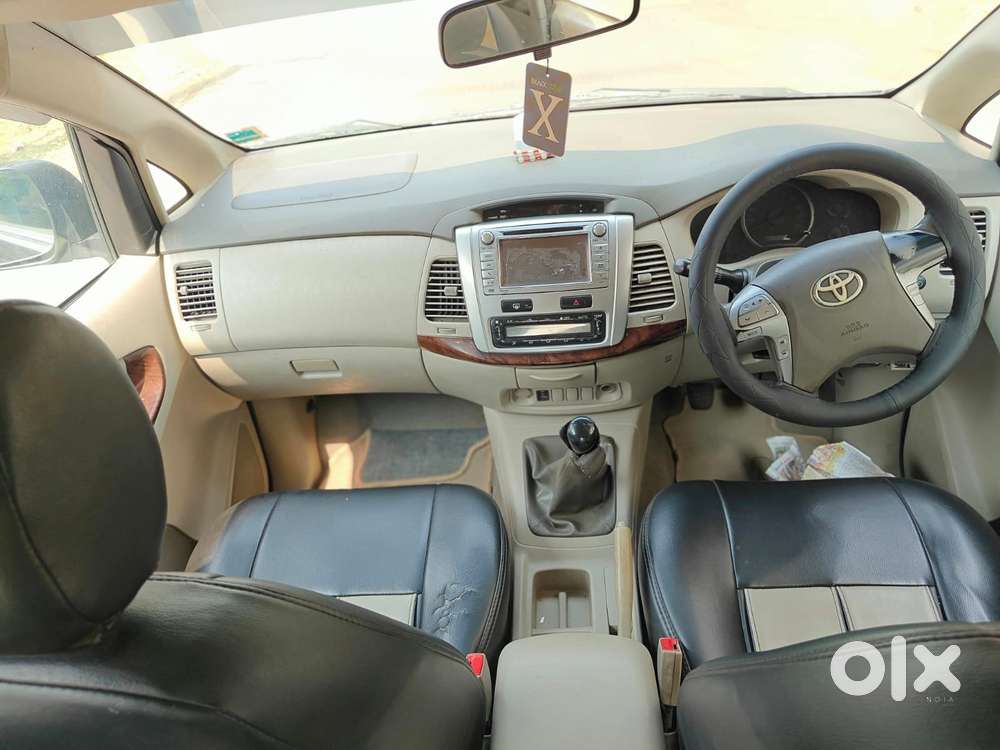 Toyota Innova 2.5 V 7 Str, 2012, Diesel