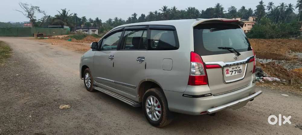 Toyota Innova 2014 Diesel Well Maintained