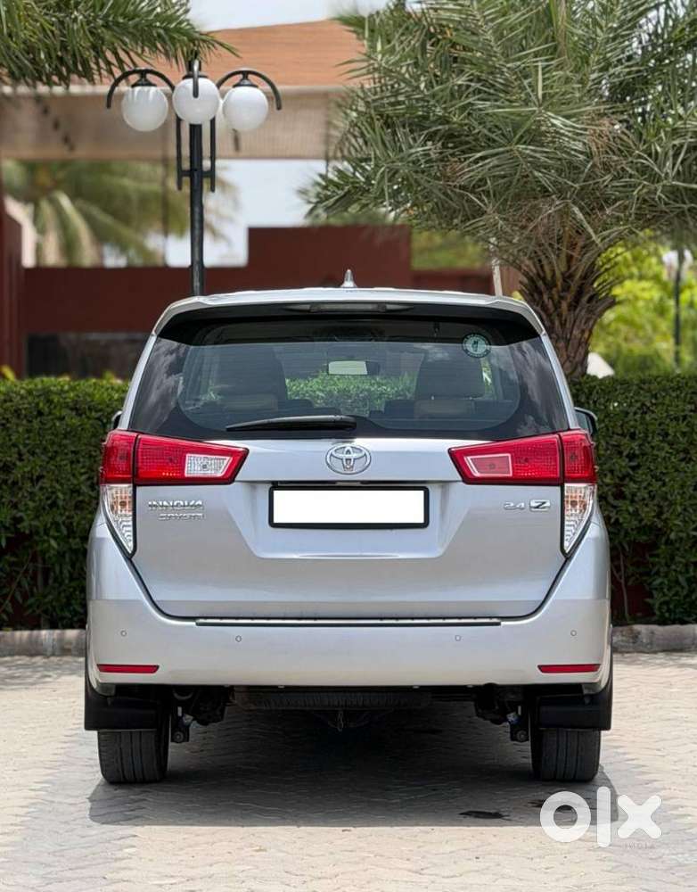 Toyota Innova Crysta Zx 2.4 Diesel 7 Seater, 2025, Diesel