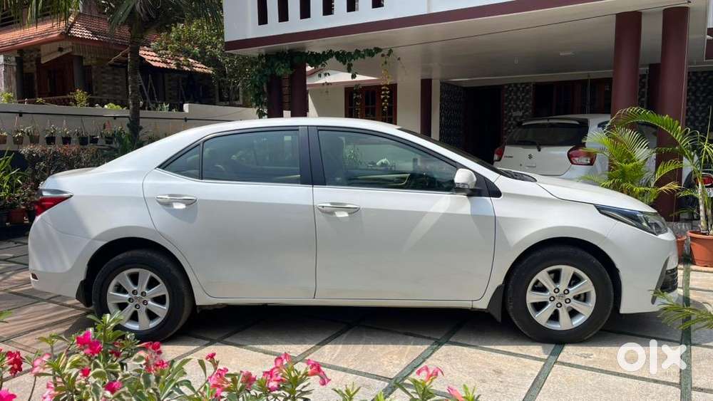 Toyota Corolla Altis 2017 Diesel Well Maintained