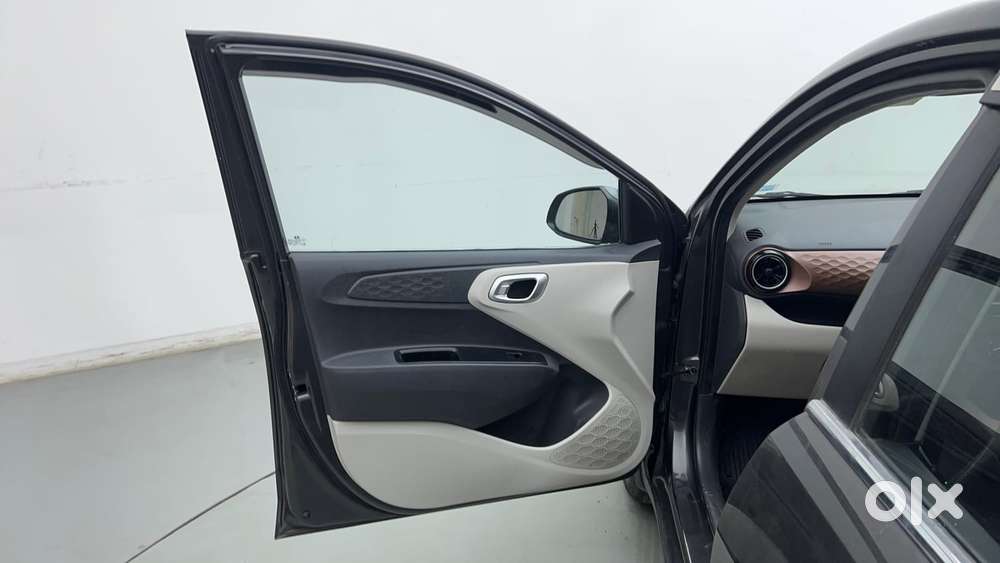 Hyundai Aura 1.2 Sx Cng, 2023, Cng & Hybrids