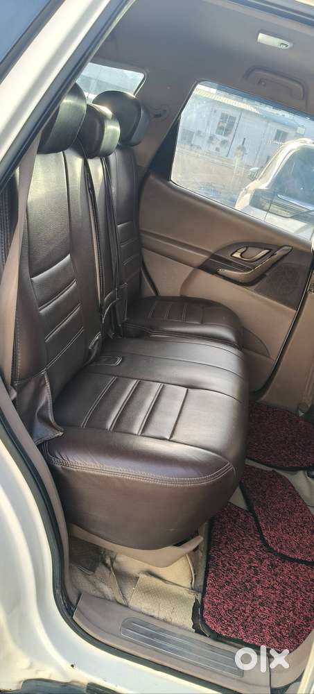 Mahindra XUV500 2015 diesel