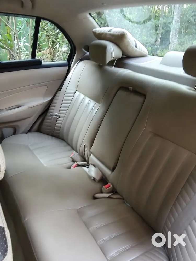 Maruti Suzuki Swift Dzire 2015