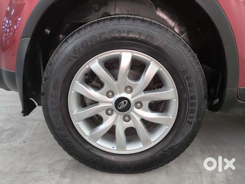 Mahindra Xuv500 At G 2.2 Mhwak, 2019, Petrol
